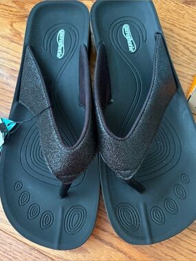 NWT Aerothotic Black Orthotic Comfort Thong Sandals‎ Size 9 L0312 Sparkle